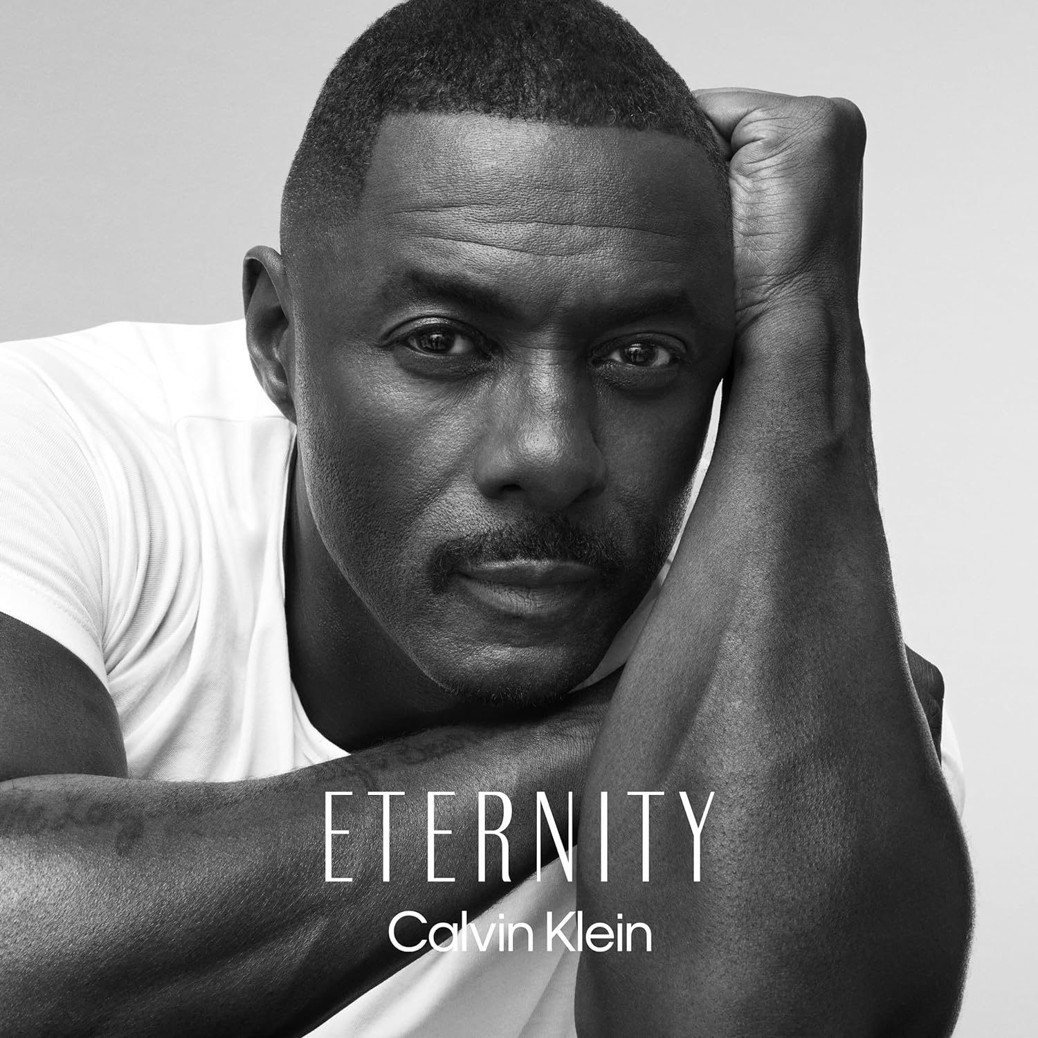 Calvin Klein Eternity Eau de Toilette – Fougère Men's Cologne – With Notes of Mandarin, Sage, Cedarwood & Amber – Long Lasting Fragrance